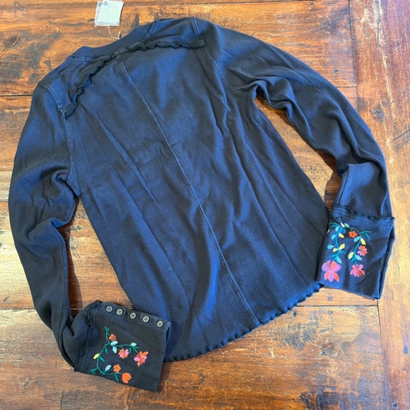 NWT Free People Fleur Embroidered Cuff Ribbed Henley Top L - Picture 3 of 8